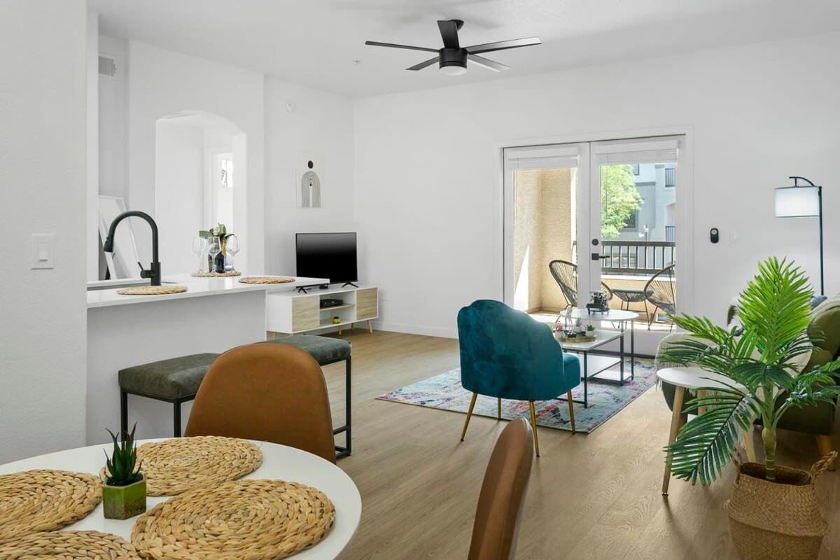Cozysuites Glendale By The Stadium With Pool 02 Exterior foto
